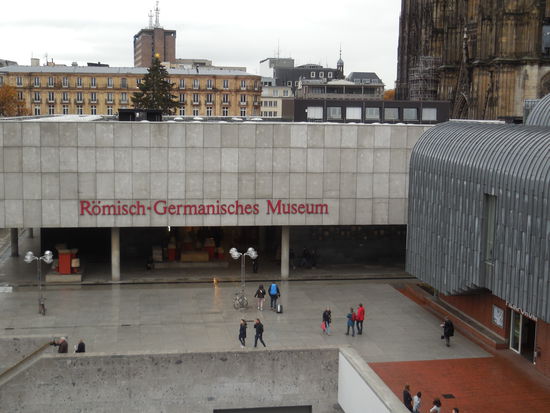 Dieses: Das Römisch-Germanische, ebenfalls direkt am Dom