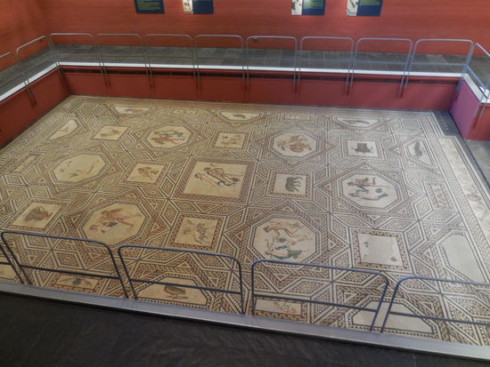 Das Highlight ist das perfekte Dionysos-Mosaik (ca. 220 n. Chr.)