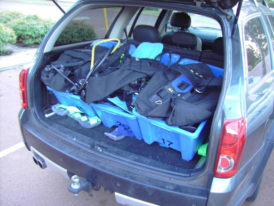 Wie man sieht braucht man ziemlich viel Krempel fürs Tauchen.