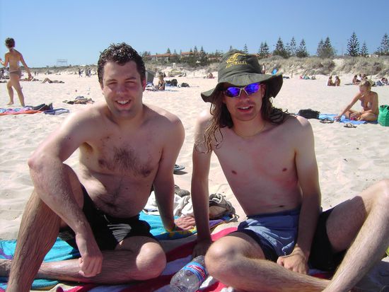 Soeren und ich am Sacarborough beach: keine Angst ich seh nicht immer so aus 