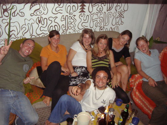 hinten: Rich, Helena, Verena, Kathi, Steffi, Yvonne
vorne: Pancho