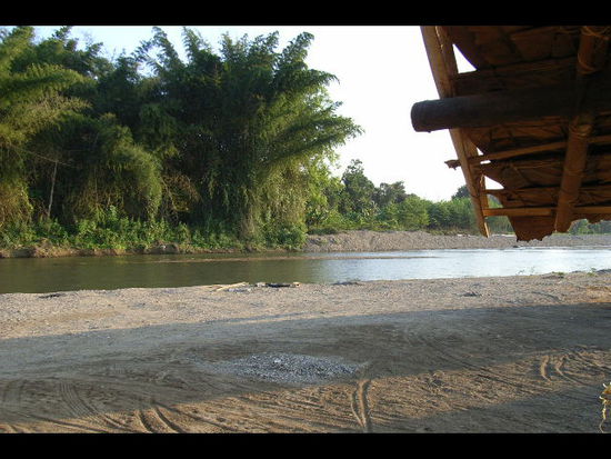mit blick von der veranda auf den river