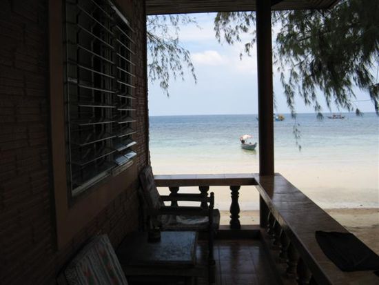sozusagen als beweisstueck. der blick von unserer veranda auf das meer.