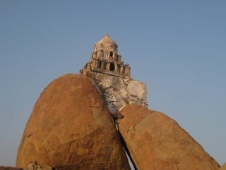 Ueberreste von der einst koeniglichen Stadt Hampi
