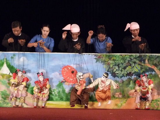 traditionelles Puppentheater