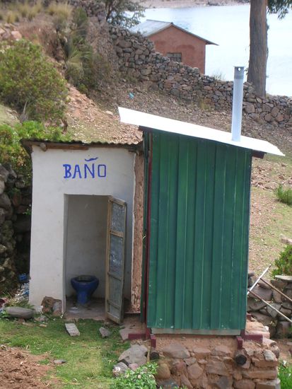 Hier meine geliebten Toiletten. Im gruenen Haeuschen ist eben mein lieblings Klo....