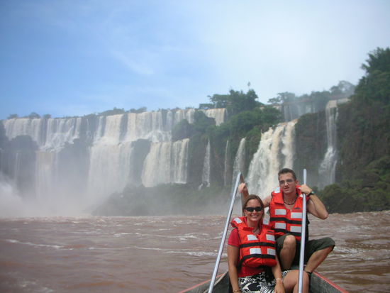 pflotsch nass vor den grossen Iquasufaellen
