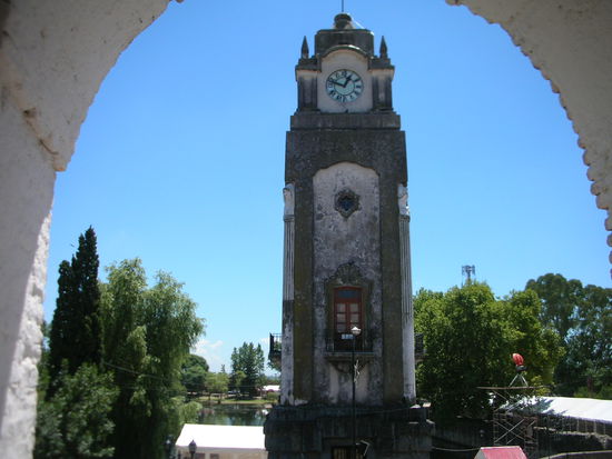 Der Clocktower mit dem Tourisbuero