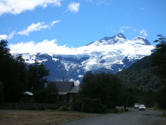 So das ist der beruehmte Cerro Tronador, wo die Eisbloecke herunter donnerten.