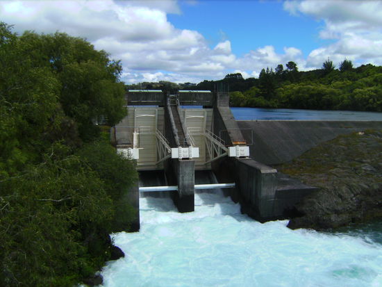 Aratiatia Rapids bei geoeffneten Schleusen...