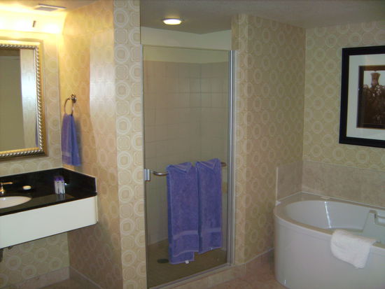 ...und ein TEIL unseres Badezimmers...