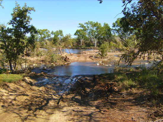 Ja da ging es wirklich durch...mit Bauchweh aber es ging  Einige vor uns sind allerdings schon stecken geblieben...