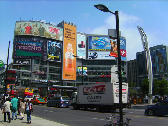 Dundas Square