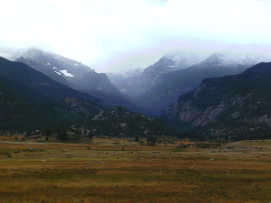 Herbst in den Rocky Mountains...bewölkt, erster Schnee auf den Bergen und herzhaft frisch! 
