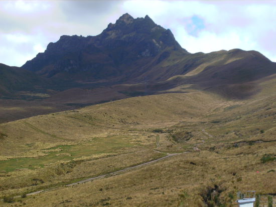 ... und den Vulkan Pichincha!