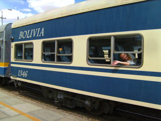 Wer winkt denn da aus der First Class? 