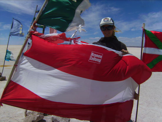 Da ist man mitten in der Salzwüste und was findet man? Die Krone... 