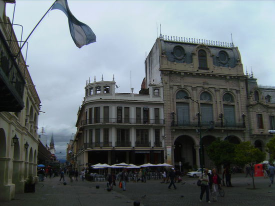 Hauptplatz von der anderen Seite aus gesehen