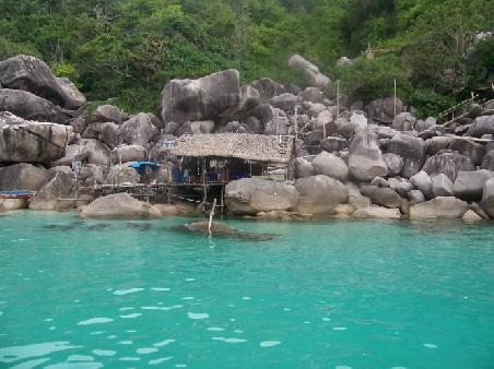 Türkisblaues Meer auf Koh Tao.