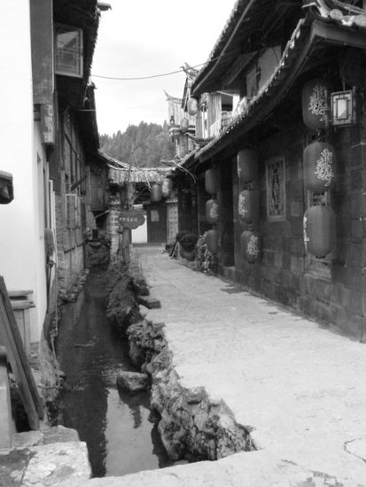bild mit seltenheitswert: gasse ohne chinesen