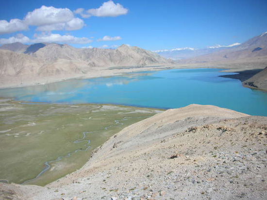 karakul lake am KaraKorum Highway