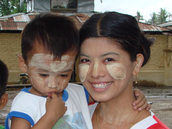 typische burma gesichter