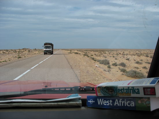 Endloooooooooose Weiten in der Westsahara.