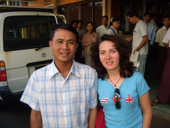 Aung mit Tamara (v.l.n.r.) 