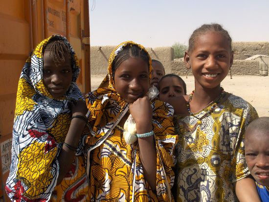 Fatima und Schwestern wollen unbedingt aufs Bild.