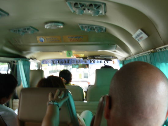 Im MiniBus auf dem Weg nach Chumporn
