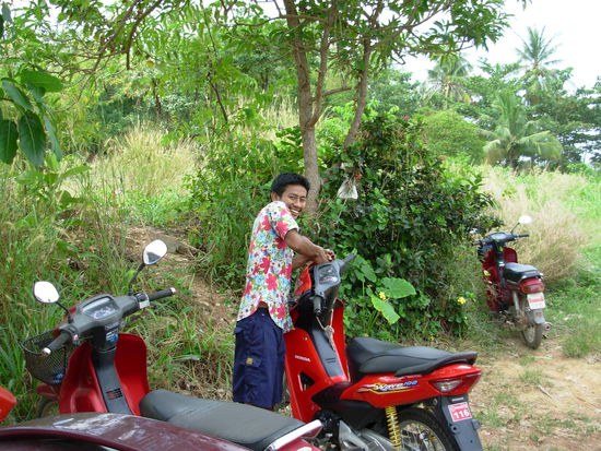 Mot der nette Besitzer des Marina Resorts