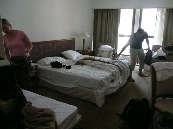 Schickes Zimmer im 12ten Stock des Corus Hotels