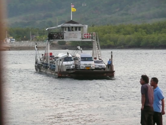 Autofaehre nach Lanta