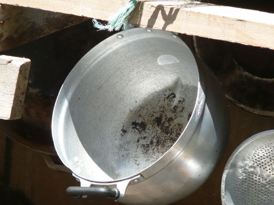 Hier wird noch aus ordentlichen Toepfen gekocht 