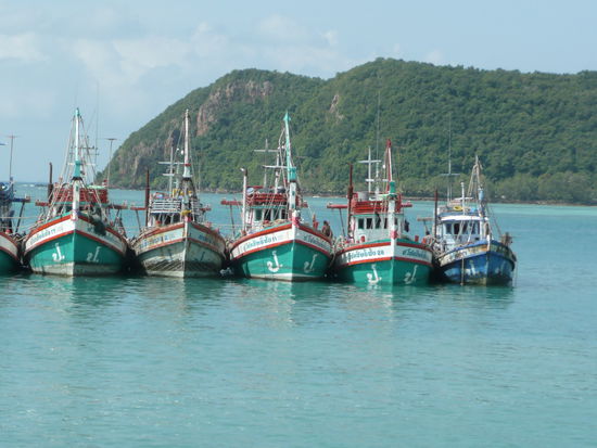 Boote in Thongsala auf KOH PHANGAN
