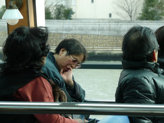 Kaum an Bord und schon eingeschlafen.