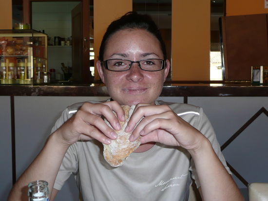 Pilgerpause mit Bocadillo essen