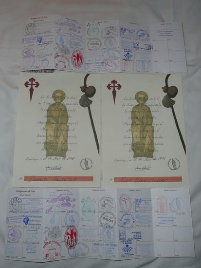 Unsere Urkunden und Pilgerpässe