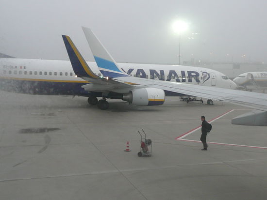 Fruehmorgens startet der Flieger