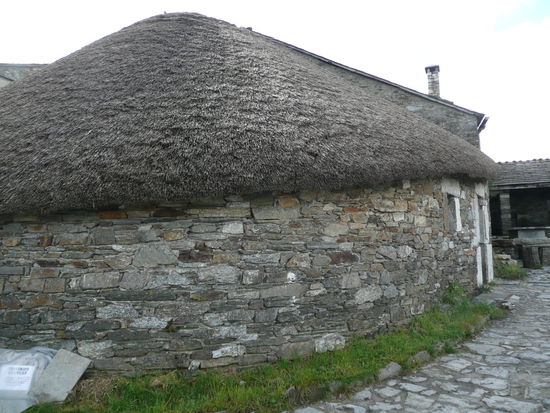 Typisches Haus in O Cebreiro