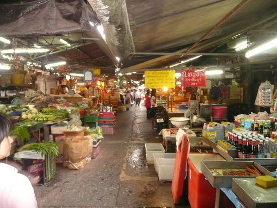 Durch diese Gasse musst du gehn