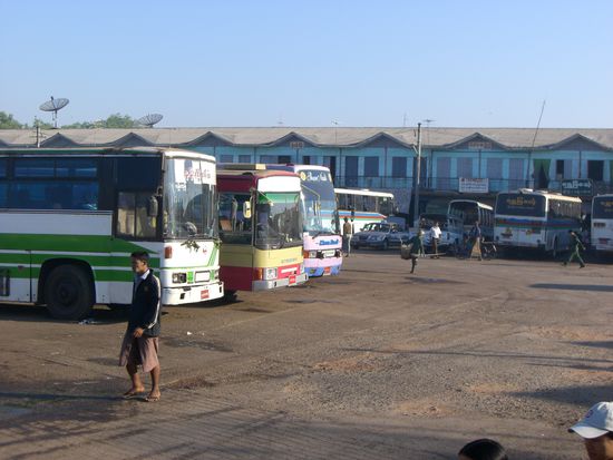 ....der Busbahnhof.....