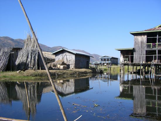 Dorf am Inle See.....