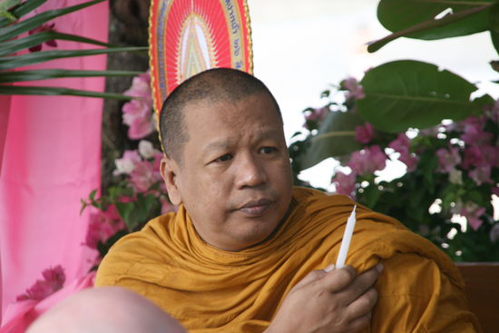 Der Moench fuer die "Buddhistisch Zeremonie"