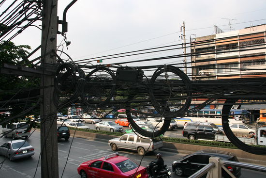 An alle Elektriker:
Es gibt viel zu tun in Bangkok