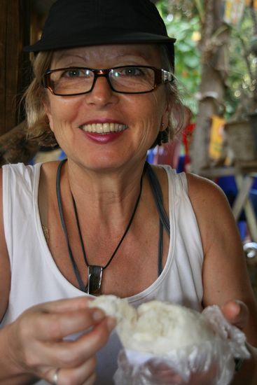 Elisabeth mit Lao-Germknoedel