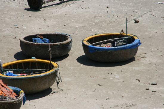 Fischerboote im trackenen