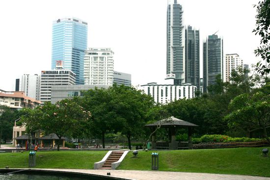 Im Park bei den Twin Tower
Picknickplatz am 23.12.2010