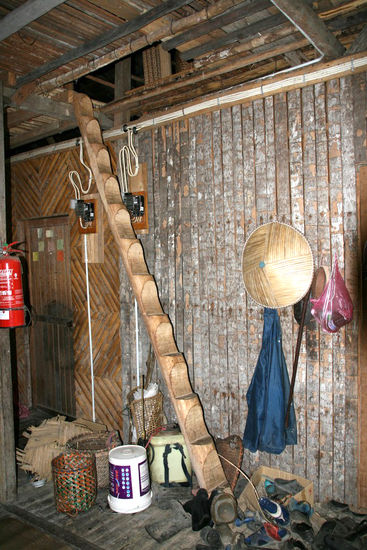 Treppe zum Dachboden