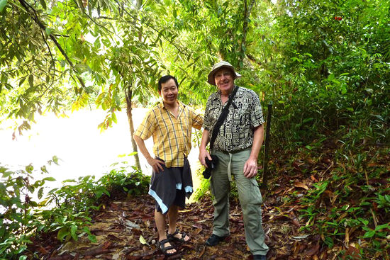 Unser Fahrer Dylan und ich